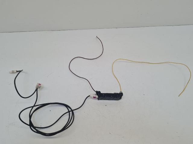 bontott VW GOLF VI Antenna Erősítő