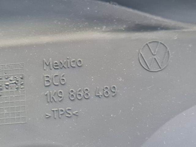 bontott VW GOLF VI Bal A Oszlop Hangszóró Burkolat