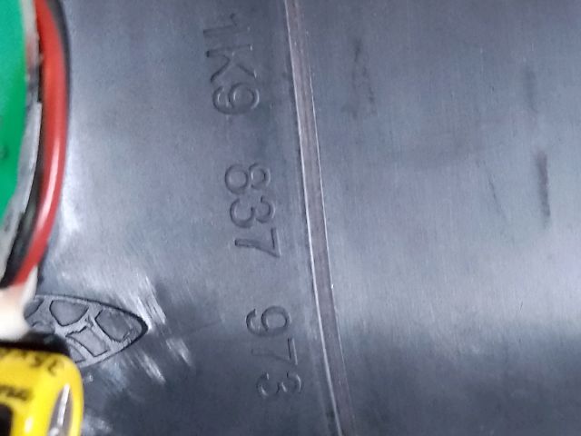 bontott VW GOLF VI Bal A Oszlop Hangszóró Burkolat