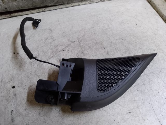 bontott VW GOLF VI Bal A Oszlop Hangszóró Burkolat