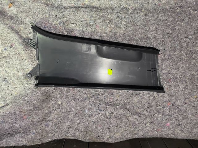 bontott VW GOLF VI Bal B Oszlop Burkolat