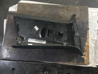 bontott VW GOLF VI Bal B Oszlop Burkolat