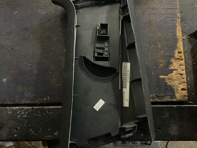 bontott VW GOLF VI Bal B Oszlop Burkolat