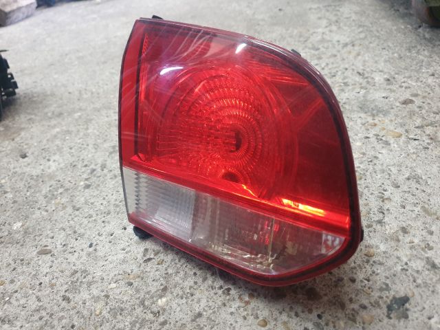 bontott VW GOLF VI Bal Belső Hátsó Lámpa