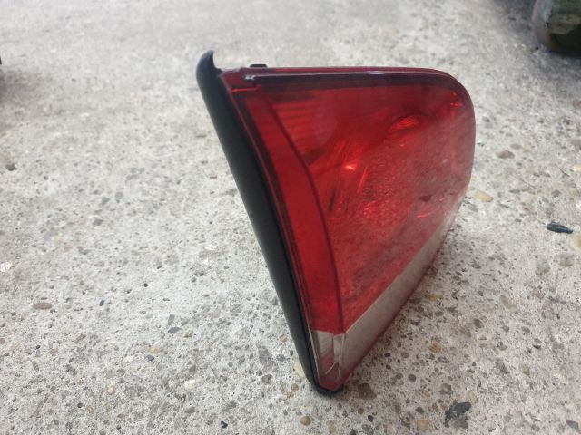 bontott VW GOLF VI Bal Belső Hátsó Lámpa