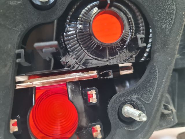 bontott VW GOLF VI Bal Belső Hátsó Lámpa