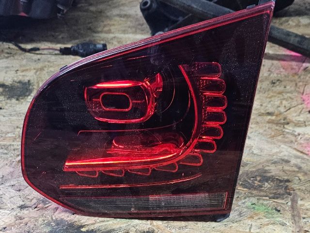 bontott VW GOLF VI Bal Belső Hátsó Lámpa