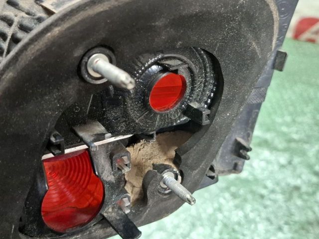 bontott VW GOLF VI Bal Belső Hátsó Lámpa