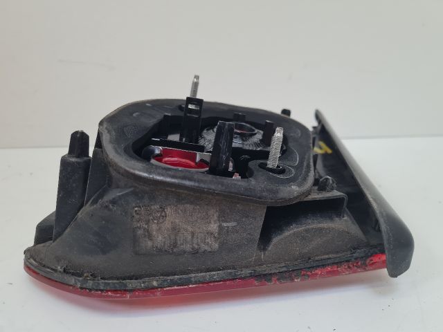 bontott VW GOLF VI Bal Belső Hátsó Lámpa