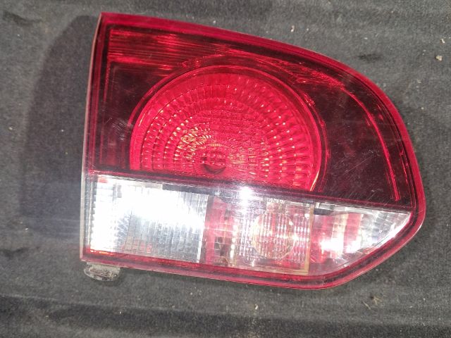 bontott VW GOLF VI Bal Belső Hátsó Lámpa