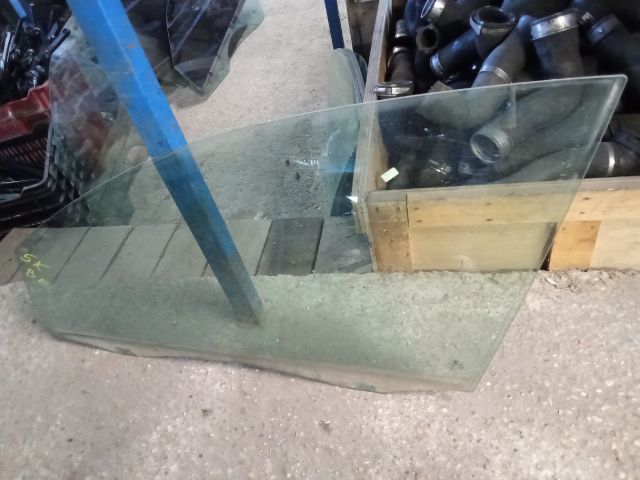 bontott VW GOLF VI Bal első Ablak