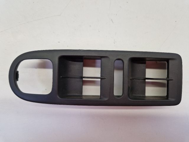 bontott VW GOLF VI Bal első Ablakemelő Kapcsoló Keret