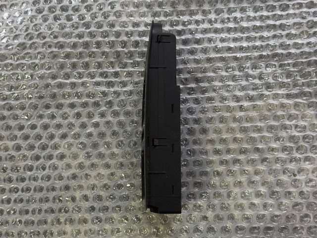 bontott VW GOLF VI Bal első Ablakemelő Kapcsoló Keret