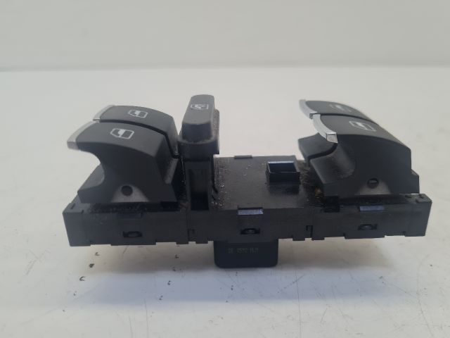 bontott VW GOLF VI Bal első Ablakemelő Kapcsoló