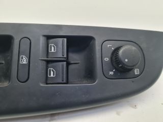 bontott VW GOLF VI Bal első Ablakemelő Kapcsoló
