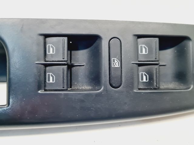 bontott VW GOLF VI Bal első Ablakemelő Kapcsoló