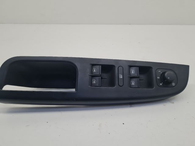 bontott VW GOLF VI Bal első Ablakemelő Kapcsoló