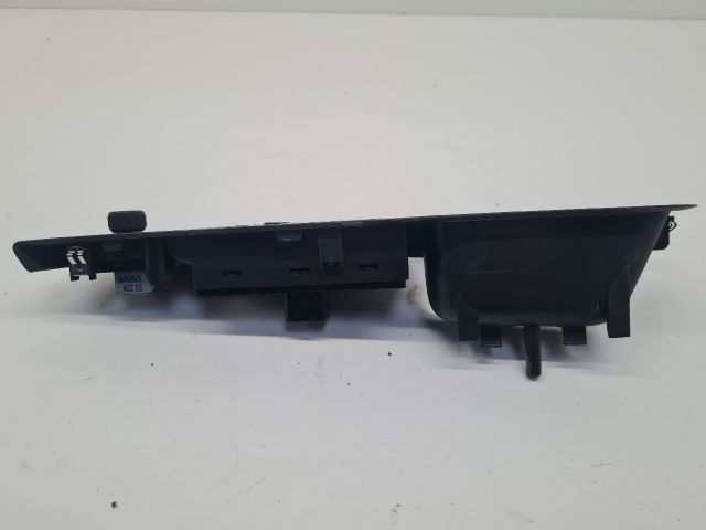 bontott VW GOLF VI Bal első Ablakemelő Kapcsoló