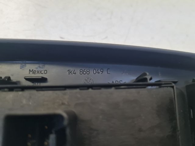 bontott VW GOLF VI Bal első Ablakemelő Kapcsoló