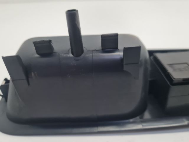 bontott VW GOLF VI Bal első Ablakemelő Kapcsoló