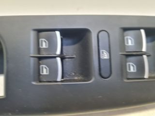bontott VW GOLF VI Bal első Ablakemelő Kapcsoló