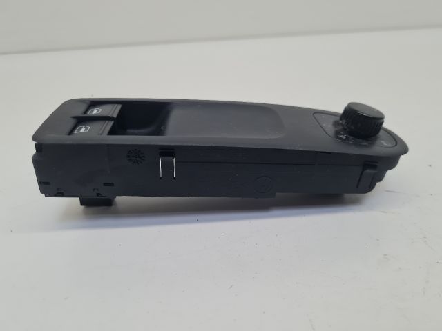 bontott VW GOLF VI Bal első Ablakemelő Kapcsoló