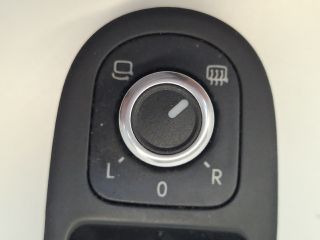 bontott VW GOLF VI Bal első Ablakemelő Kapcsoló