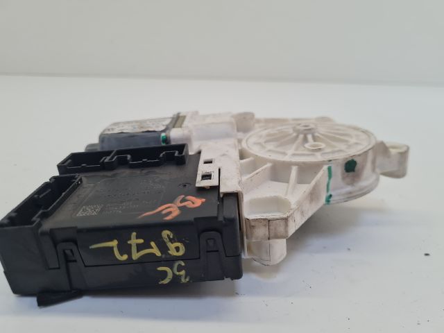 bontott VW GOLF VI Bal első Ablakemelő Motor