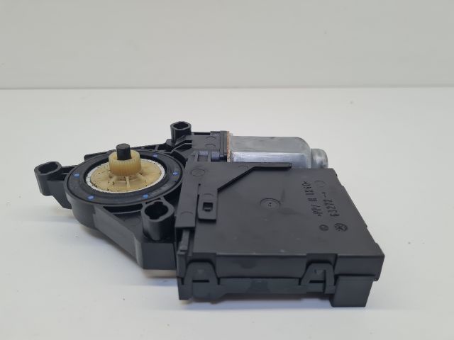 bontott VW GOLF VI Bal első Ablakemelő Motor