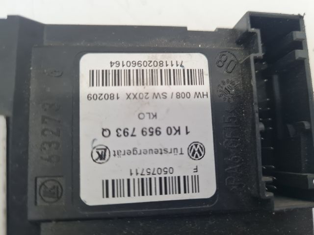 bontott VW GOLF VI Bal első Ablakemelő Motor