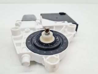 bontott VW GOLF VI Bal első Ablakemelő Motor