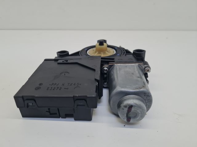 bontott VW GOLF VI Bal első Ablakemelő Motor
