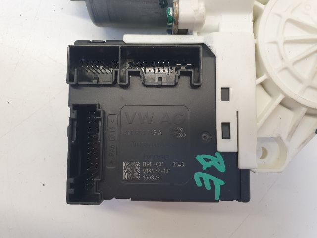 bontott VW GOLF VI Bal első Ablakemelő Motor