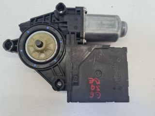 bontott VW GOLF VI Bal első Ablakemelő Motor