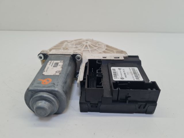 bontott VW GOLF VI Bal első Ablakemelő Motor