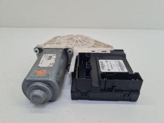 bontott VW GOLF VI Bal első Ablakemelő Motor