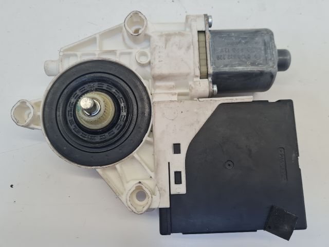 bontott VW GOLF VI Bal első Ablakemelő Motor