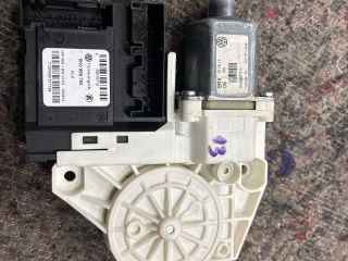 bontott VW GOLF VI Bal első Ablakemelő Motor