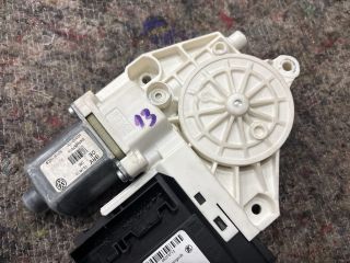 bontott VW GOLF VI Bal első Ablakemelő Motor