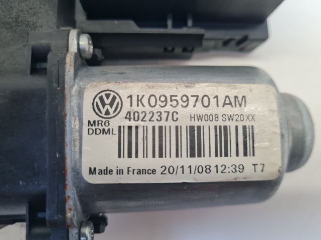 bontott VW GOLF VI Bal első Ablakemelő Motor