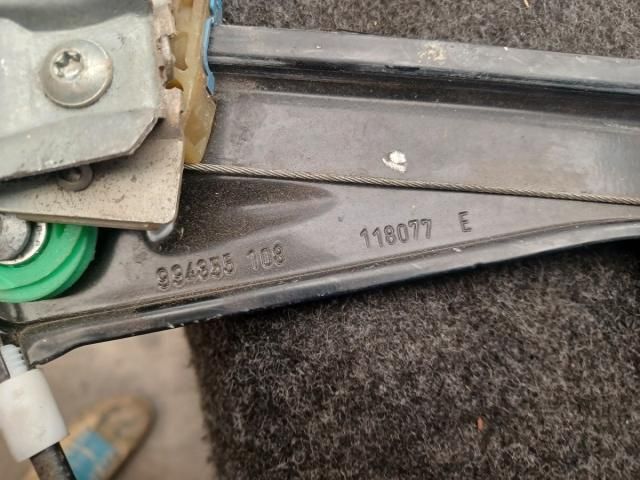 bontott VW GOLF VI Bal első Ablakemelő Szerkezet (Elektromos)