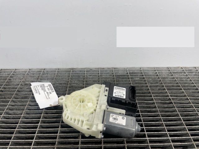 bontott VW GOLF VI Bal első Ablakemelő Szerkezet (Elektromos)