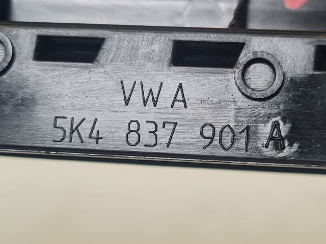 bontott VW GOLF VI Bal első Ajtó Díszléc