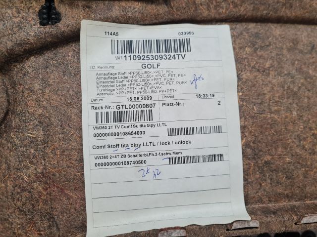 bontott VW GOLF VI Bal első Ajtó Kárpit