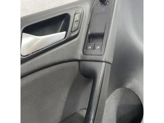 bontott VW GOLF VI Bal első Ajtó Kárpit