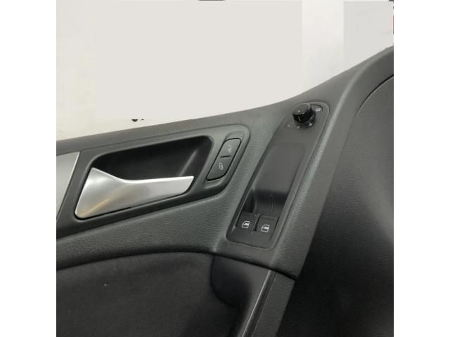 bontott VW GOLF VI Bal első Ajtó Kárpit