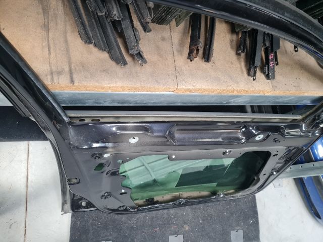 bontott VW GOLF VI Bal első Ajtó (Részeivel)