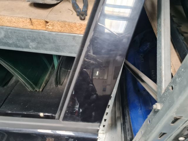 bontott VW GOLF VI Bal első Ajtó (Részeivel)