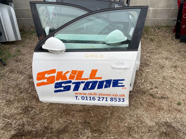 bontott VW GOLF VI Bal első Ajtó (Részeivel)