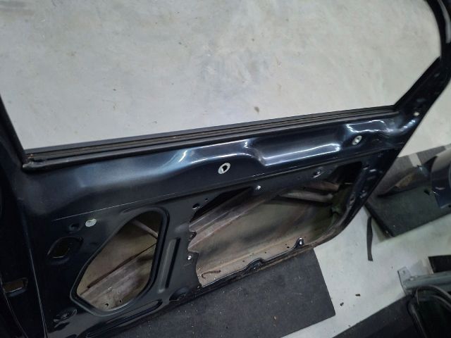 bontott VW GOLF VI Bal első Ajtó (Üres lemez)